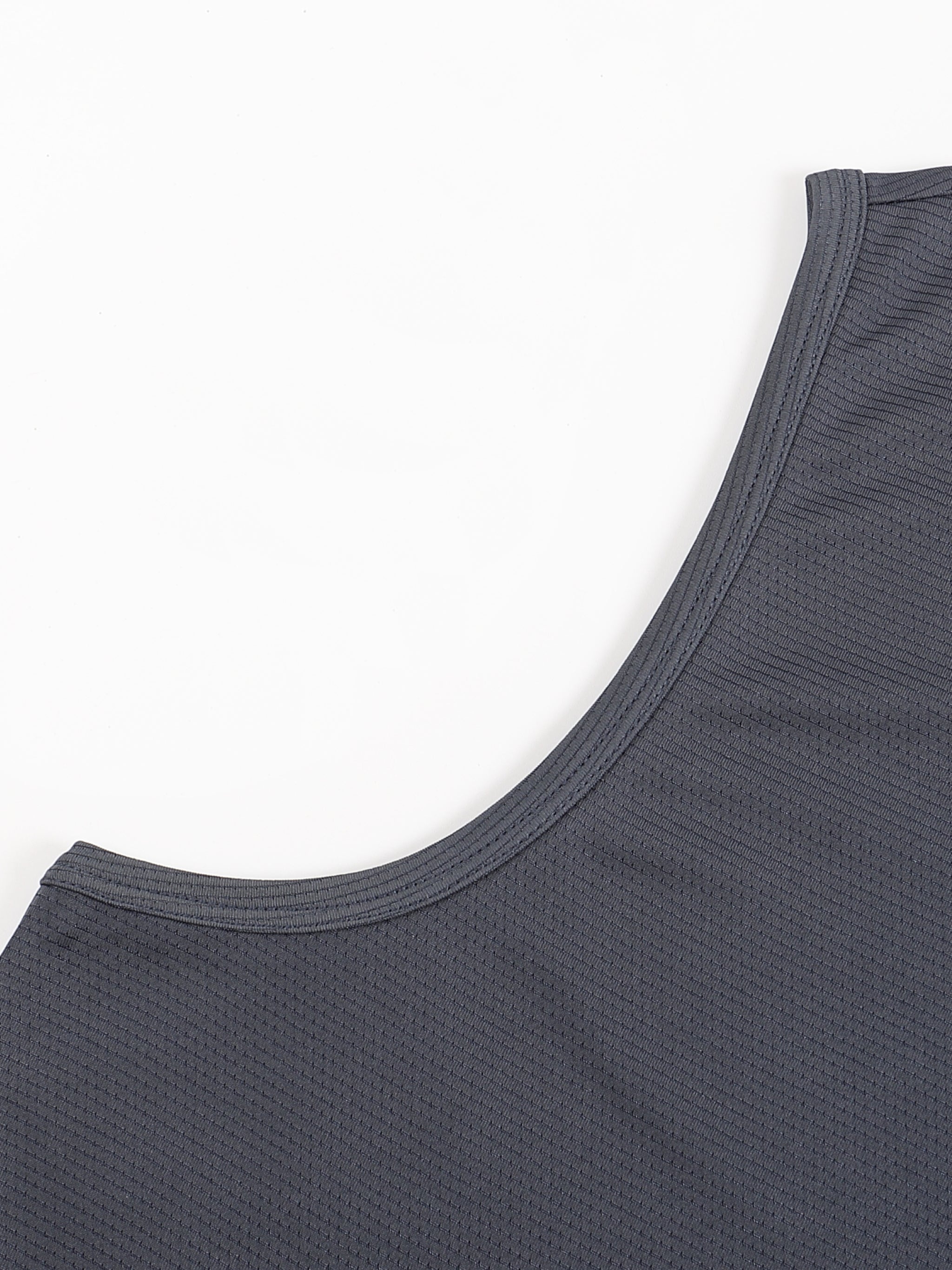 SKUT Basketball Tank