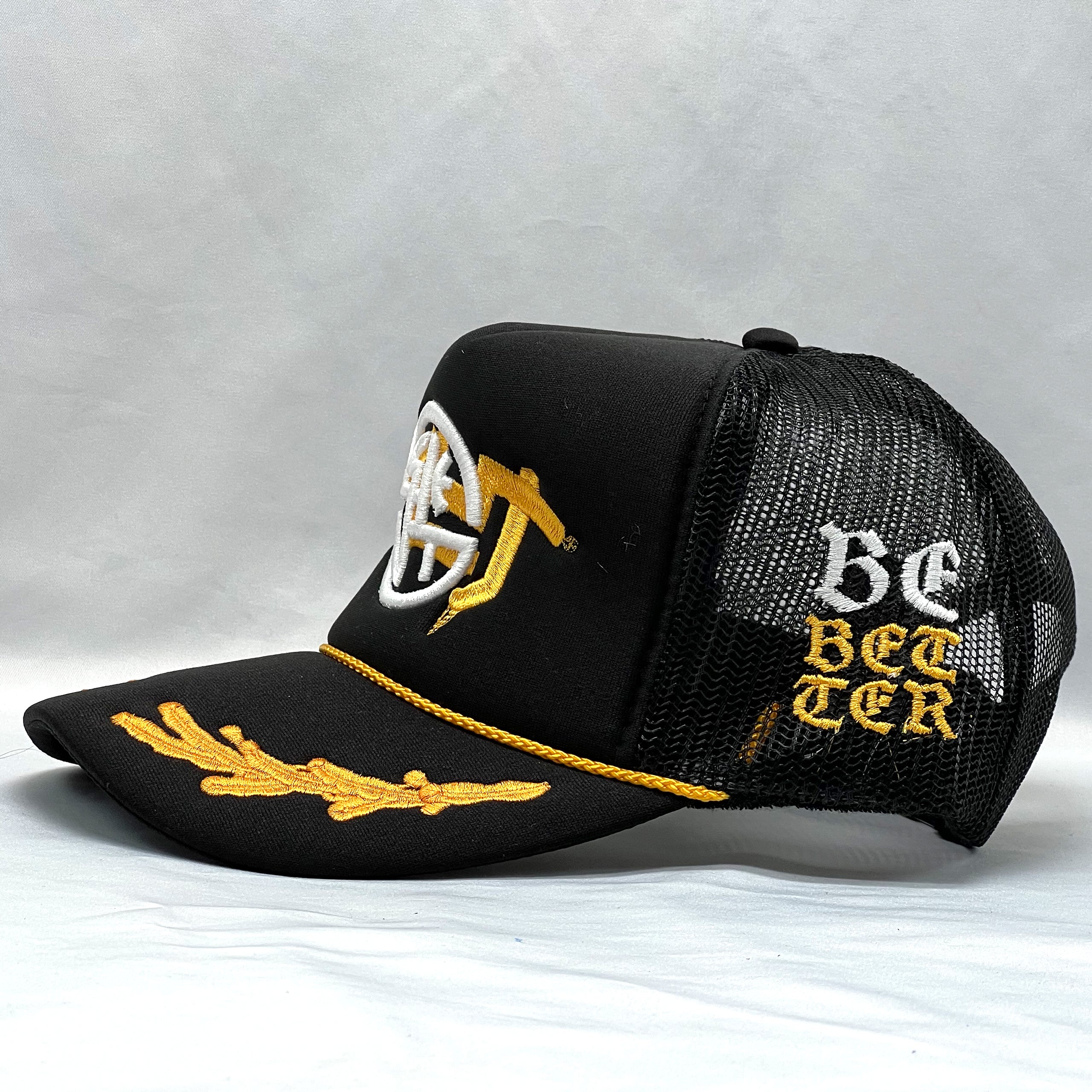 The SKUT ARCH Trucker Hat (Prestige Edition)
